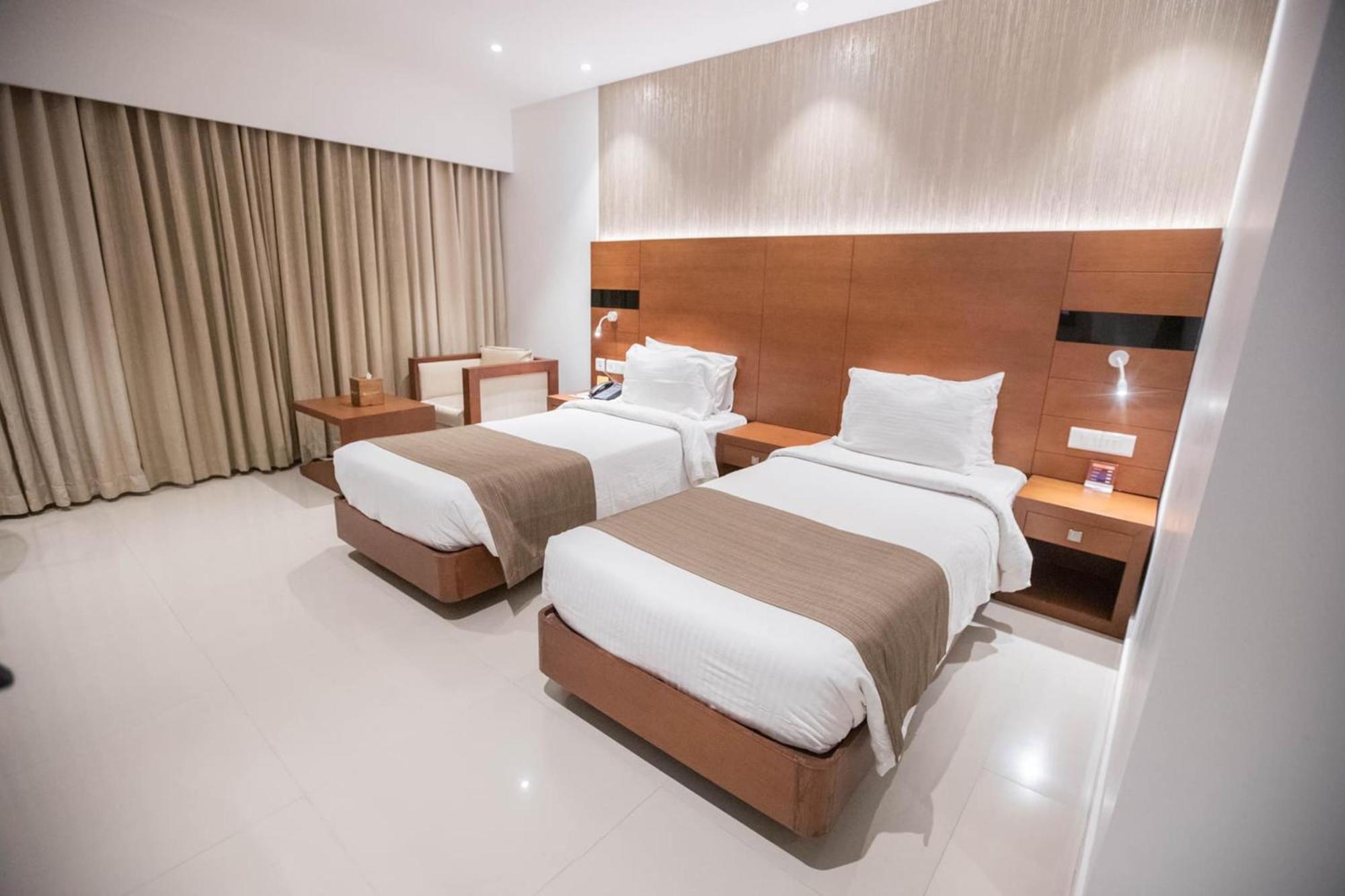 Hotel Emporio Near New Delhi Railway Station Dış mekan fotoğraf