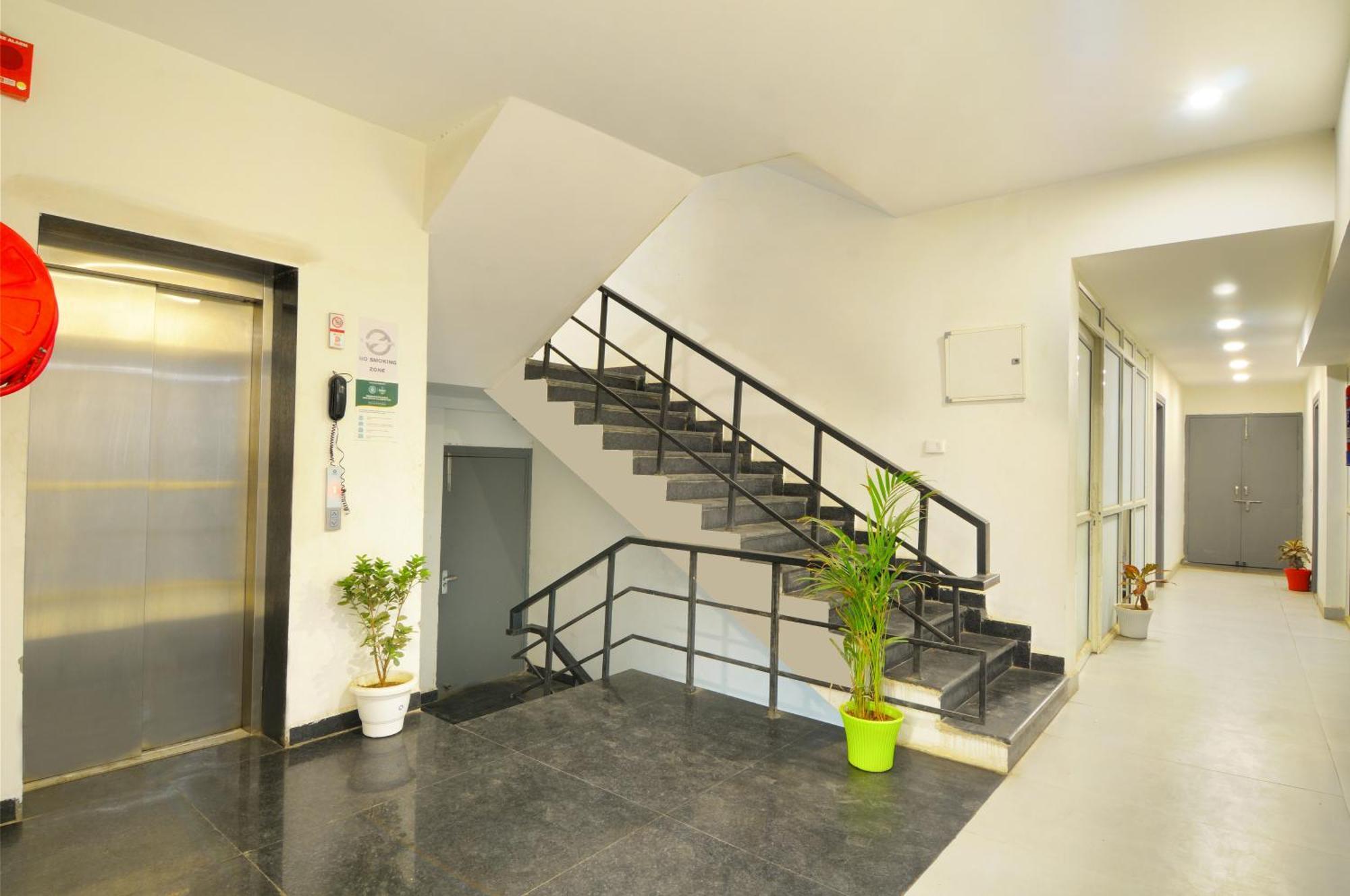 Hotel Emporio Near New Delhi Railway Station Dış mekan fotoğraf