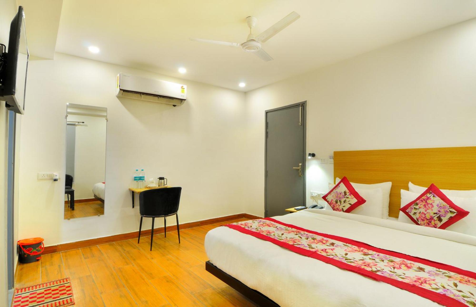 Hotel Emporio Near New Delhi Railway Station Dış mekan fotoğraf